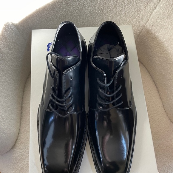 Burberry Men's Black Leather Dress Shoes - Picture 6 of 6